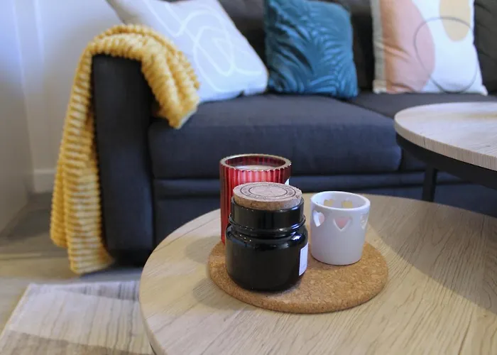 Modern Craigie Apartment